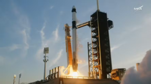 foguete de resgate de tripulantes da NASA